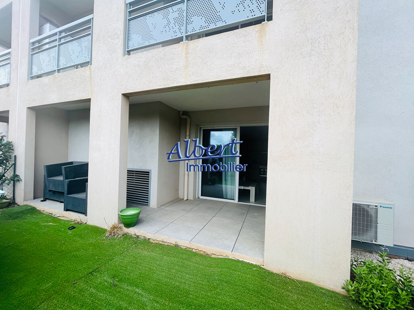 Appartement - SIX FOURS LES PLAGES