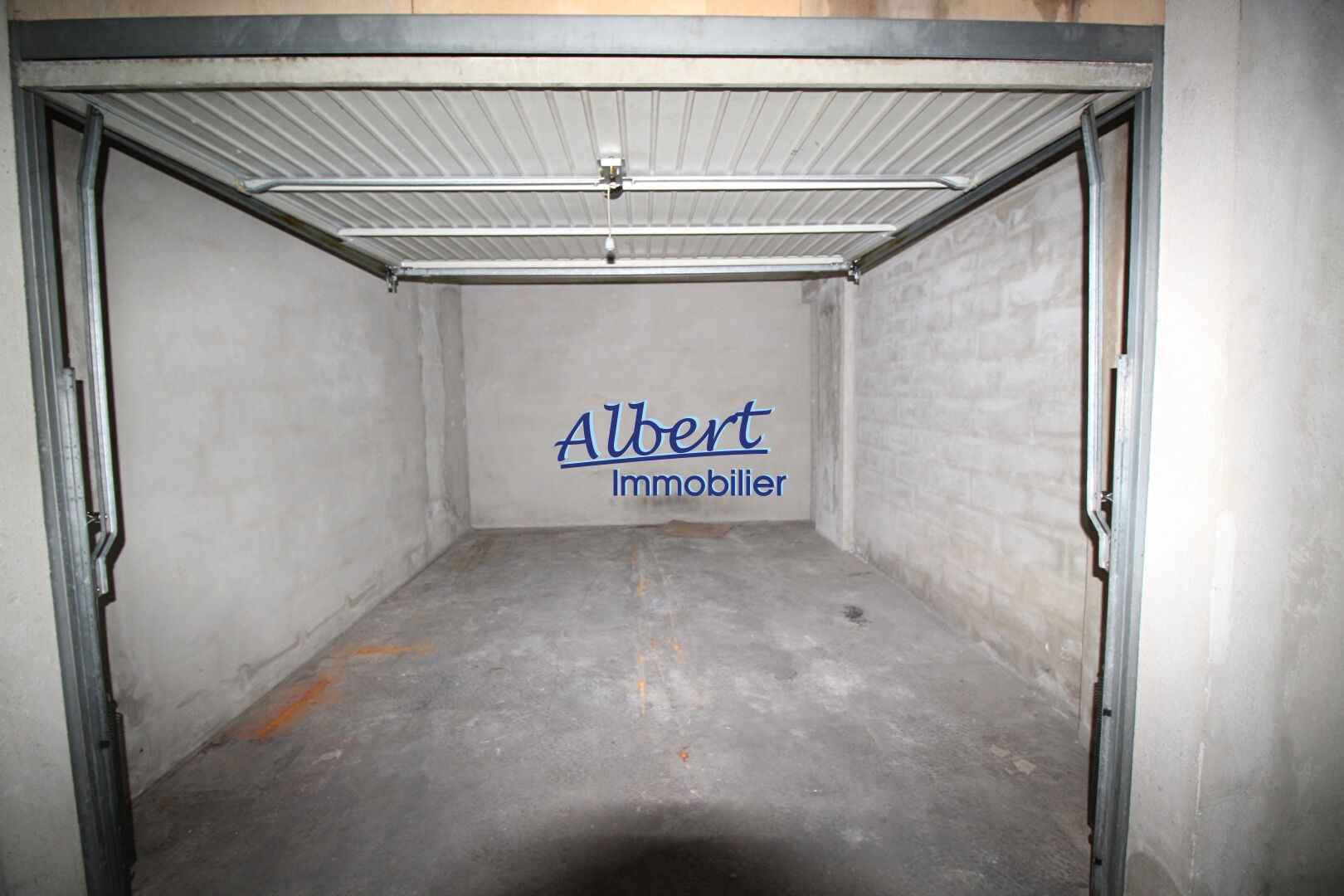 Location Parking OLLIOULES