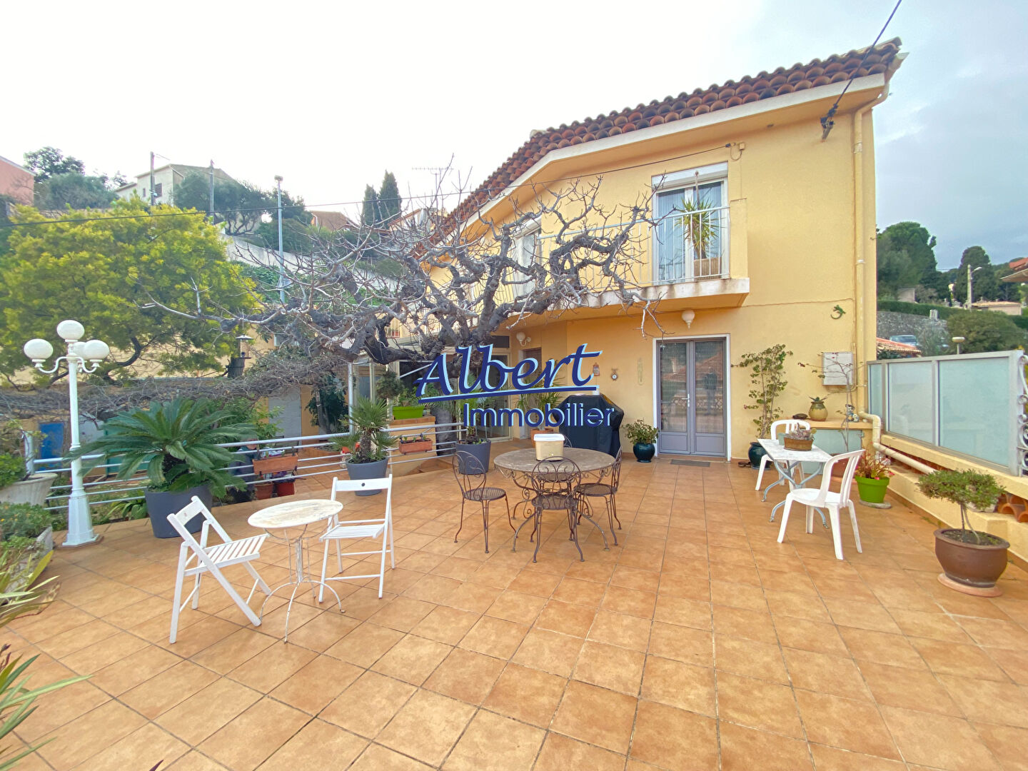 Maison-Villa - OLLIOULES