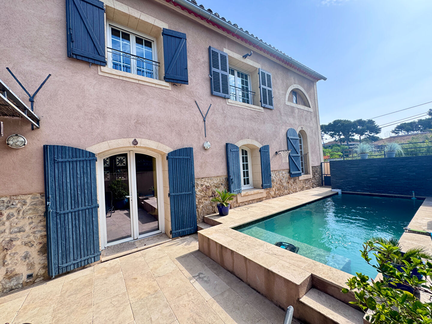 Maison-Villa - OLLIOULES